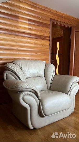 Комплект мебели из натуральной кожи