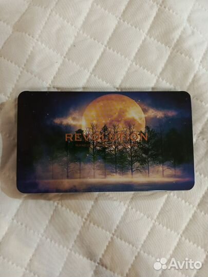 Тени для век revolution enchanted