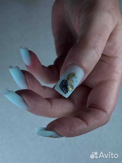 Маникюр. Педикюр. Наращивание ногтей