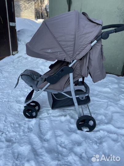 Прогулочная коляска