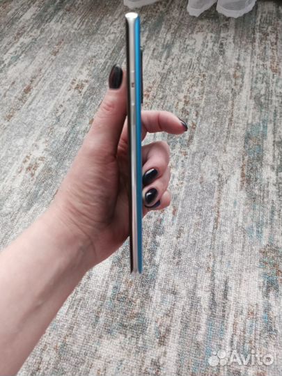 OnePlus 8, 8/128 ГБ