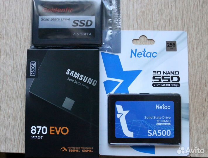 SSD Samsung 870EVO / Goldenfir 120Gb / Netac 256Gb