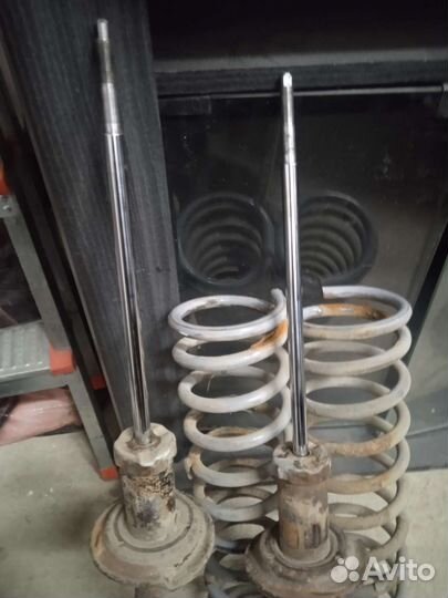 Амортизаторы, пружины Гранта