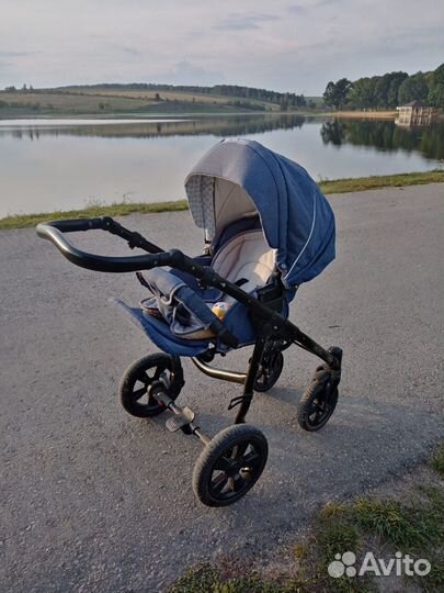 Продам коляску 2 в 1