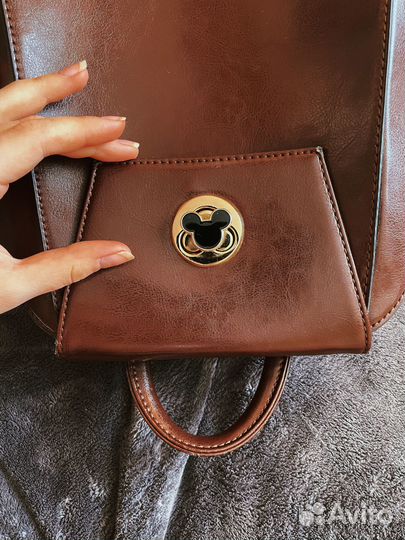 Кожаный портфель