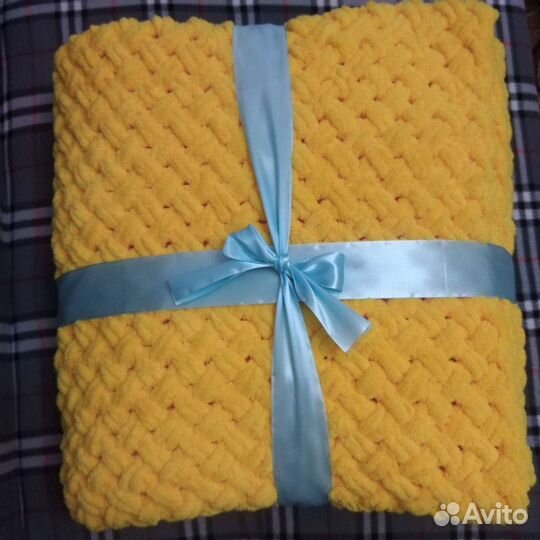Солнечный плюшевый плед 140*200 ручной работы