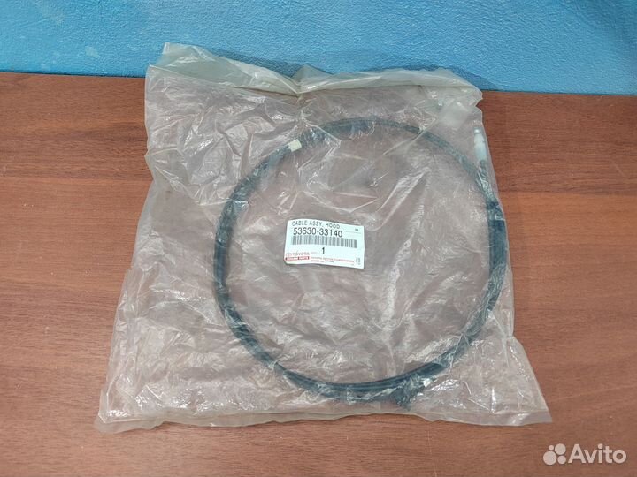 Трос замка капота toyota