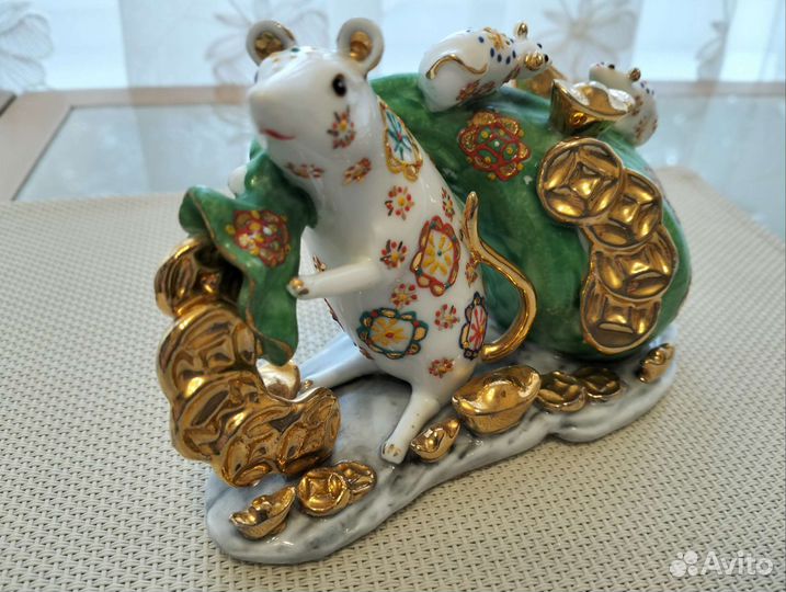 Фарфоровые статуэтки животных