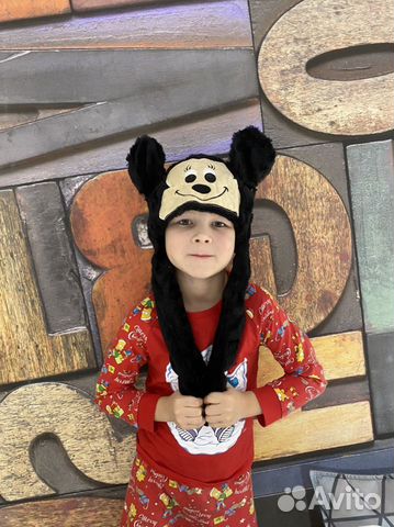 Шапка с двигающимися ушками