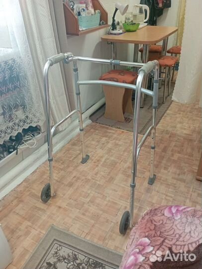 Ходунки для взрослых