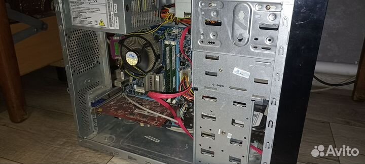 Настольный компьютер с монитором