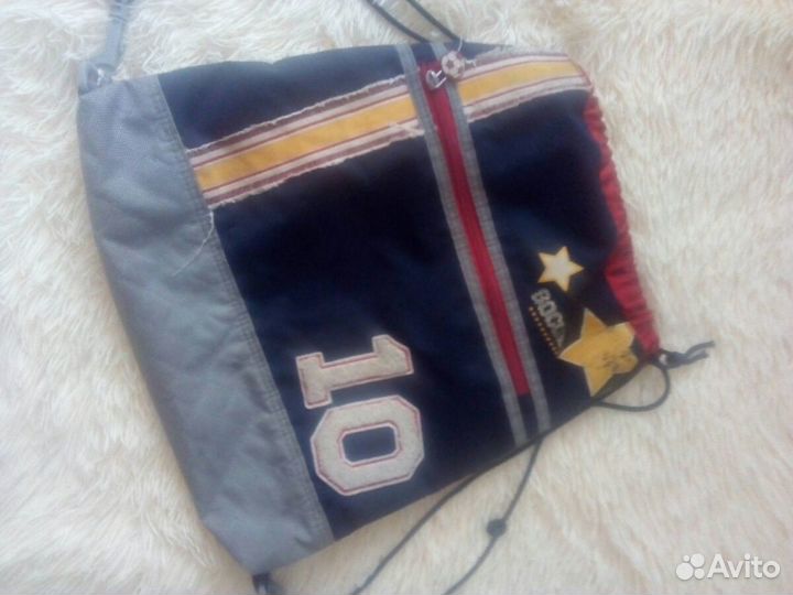Портфель для мальчика начальных классов