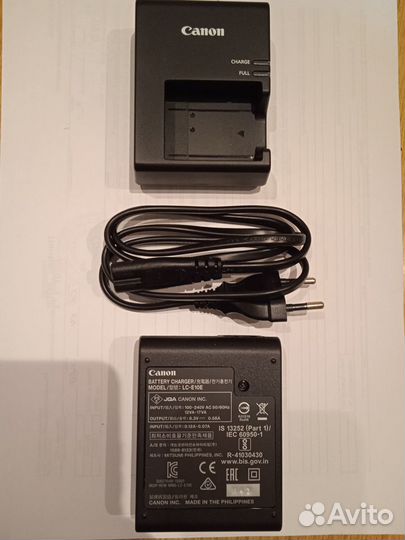 Зарядное устройство Canon LC-E10