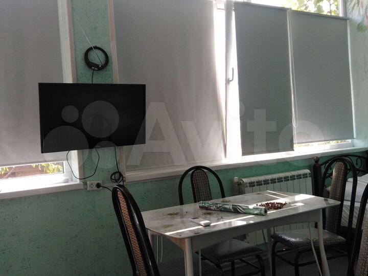 2-к. квартира, 37 м², 1/3 эт.