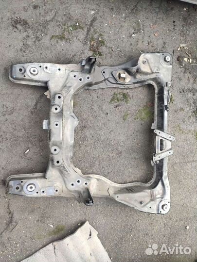 Подрамник 2.4 Honda Accord 8 2.4