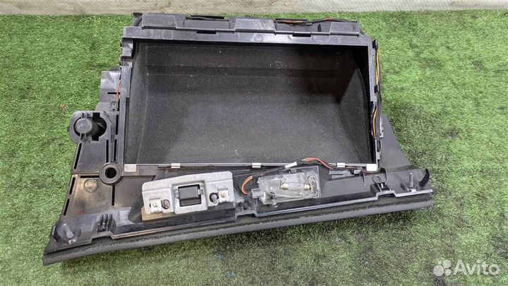 Бардачок (ящик перчаточный) BMW X3 (E83) 2006