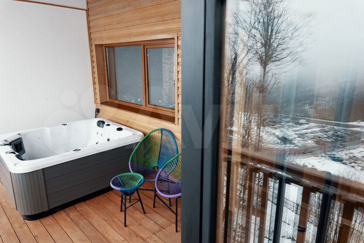 3-к. квартира, 147 м², 3/3 эт.