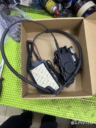 Доводчик двери авто, привод доводчика автомобиля