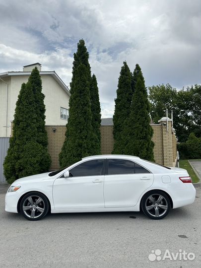 Toyota Camry 2.4 AT, 2011, 210 000 км