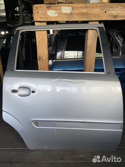 Дверь задняя правая Opel Zafira B 05-14г