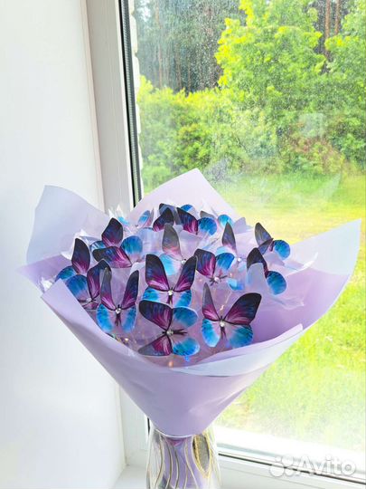 Букет из декоративных бабочек