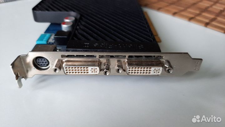 Видеокарта Gigabyte GeForce 8600 GT 256 Mb