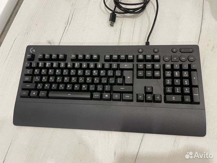 Игровая клавиатура logitech G213