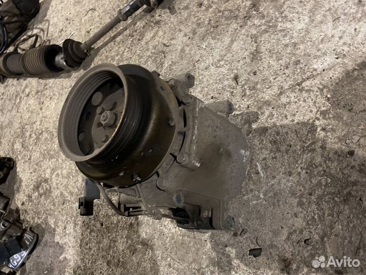 Компрессор кондиционера mitsubishi galant 8