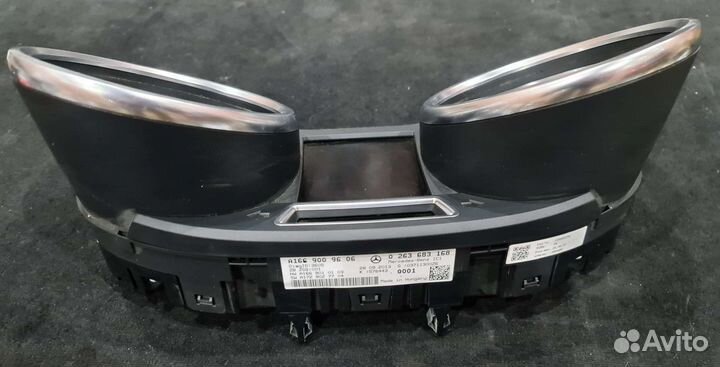 Щиток приборов Mercedes W166 6.3 AMG