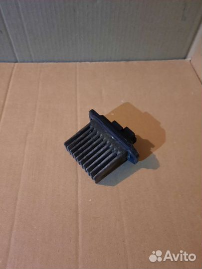 Резистор отопителя carisma рест