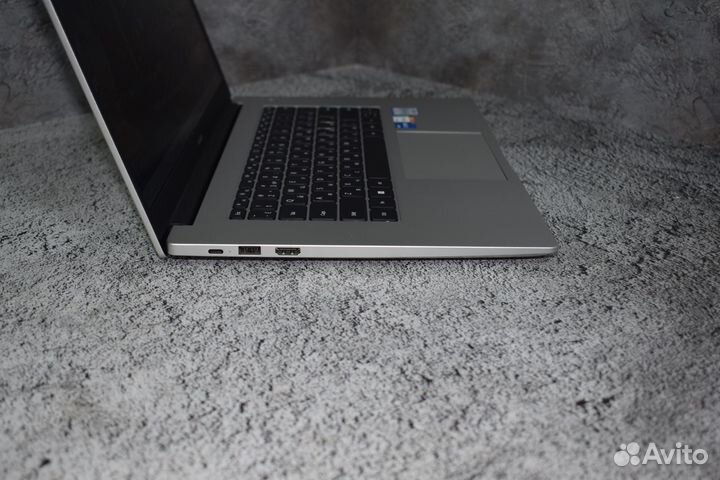 Ноутбукhuawei на Core i5-1135G7/ IPS/ SSD 512 GB