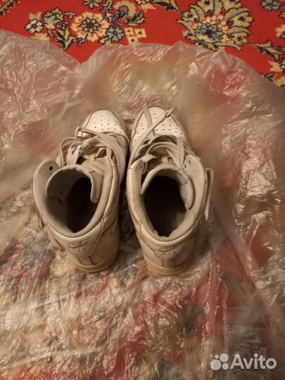 Кроссовки мужские кожаные белые