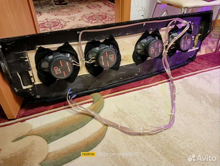 Продам аккустику с полкой на ваз 99