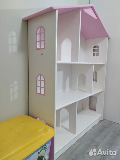 Домик-стеллаж