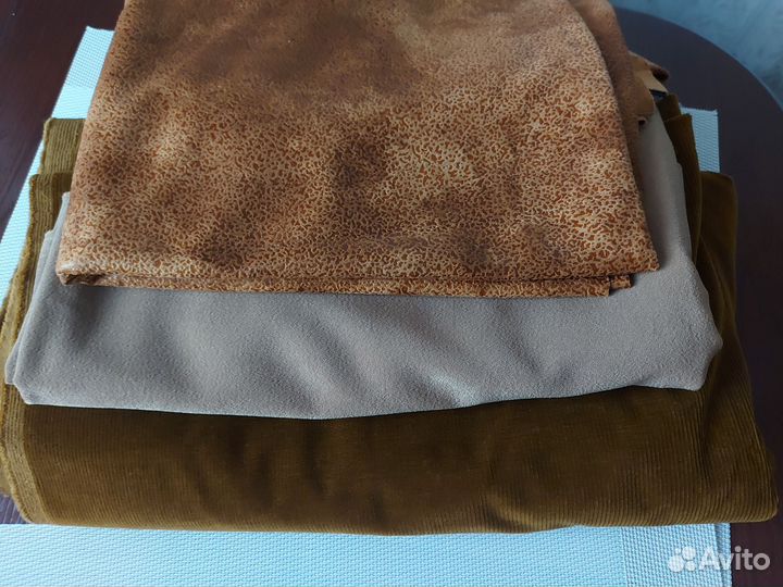 Отрезы тканей для пошива одежды,рукоделия