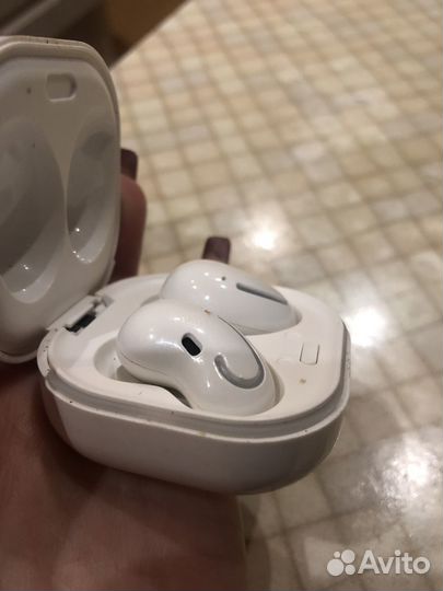 Беспроводные наушники