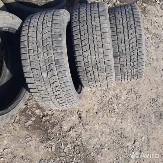 Dunlop SP Winter Ice 07 235/45 R17