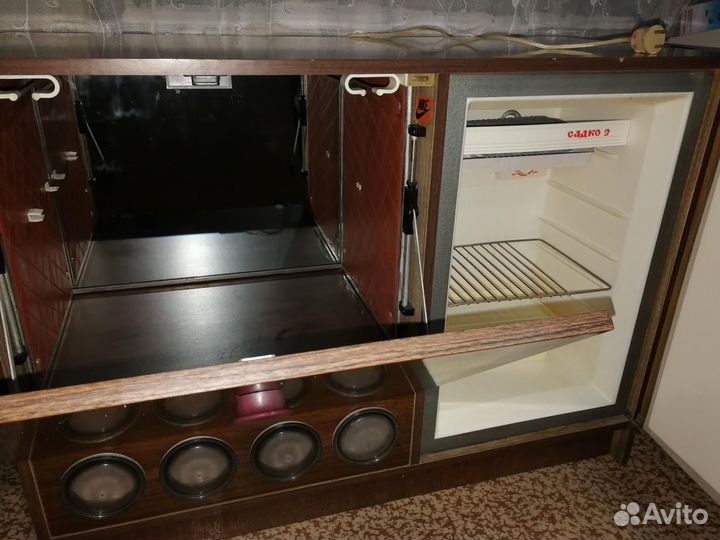 Бар-холодильник