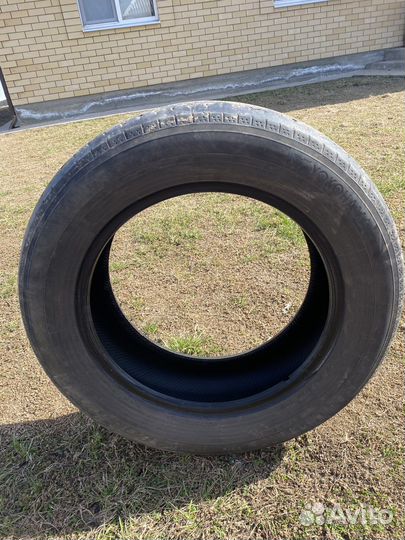 Yokohama 104ZR 215/65 R17