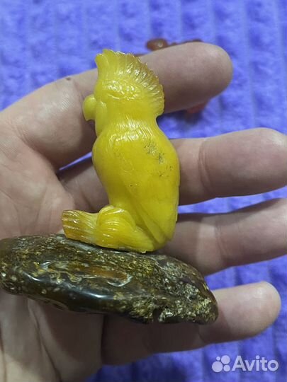 Статуэтки натуральный янтарь 4 шт