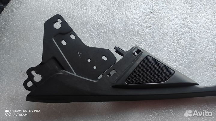 Рамка стекла двери Nissan Fuga y51