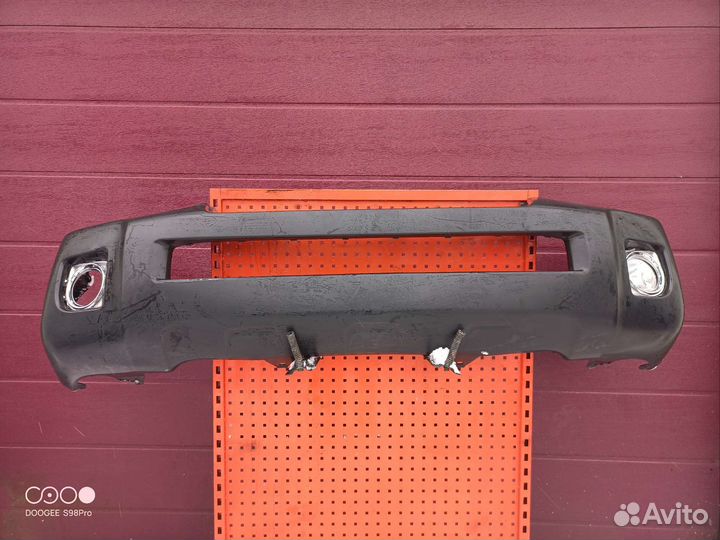 Бампер передний Toyota land cruiser 200