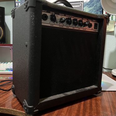 Гитарный комбоусилитель