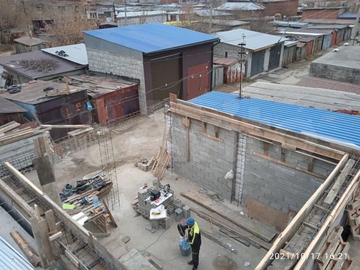 Гараж, > 30 м²