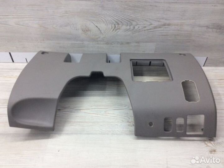 Накладка (кузов внутри) Mitsubishi L200 KB