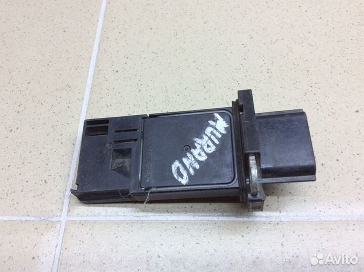 Расходомер воздуха (массметр) Nissan Murano Z50