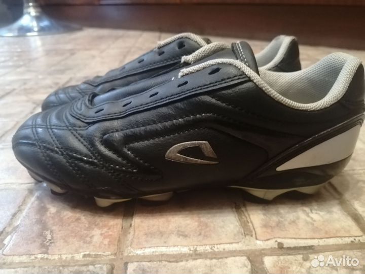 Детские футбольные бутсы demix, 33 размер