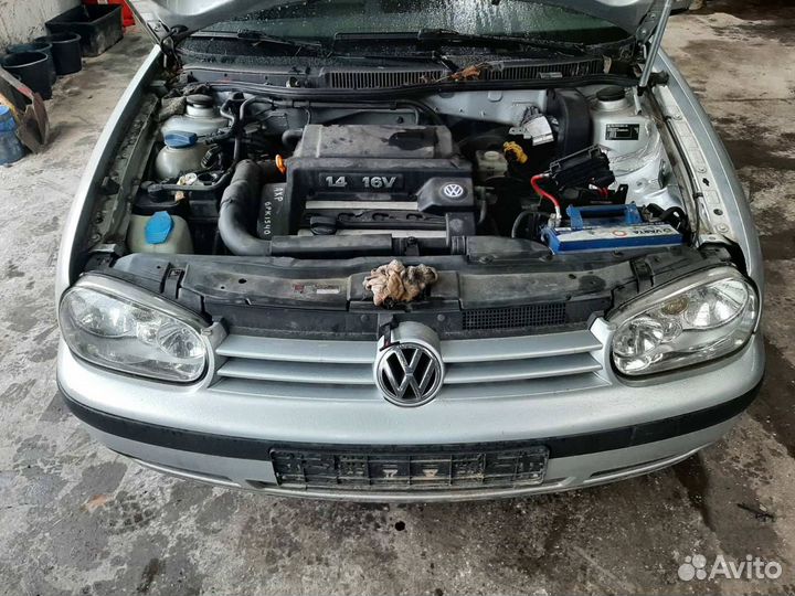 Фонарь задний левый Volkswagen Golf 4 2002