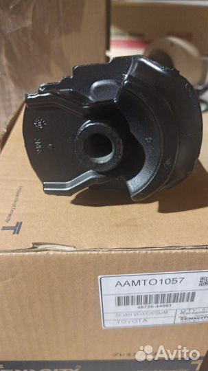 Сайлентблок задней балки Toyota Ipsum aamto1057