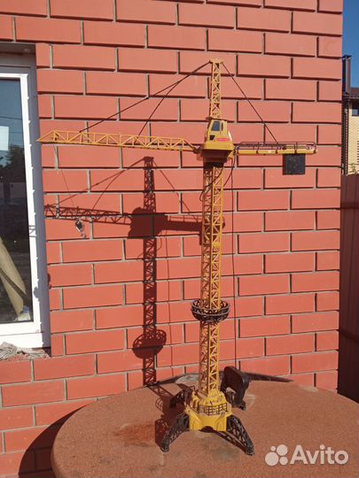 Кран на радиоуправлении